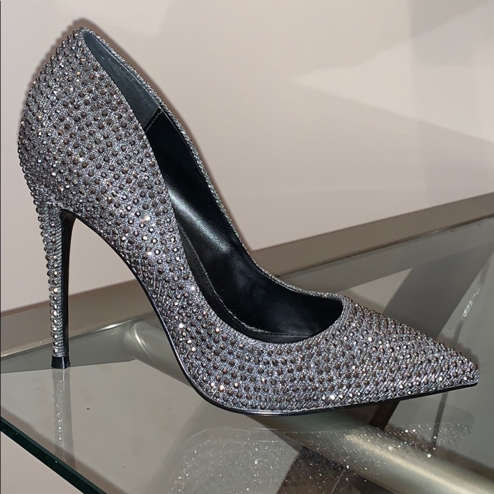 Steven Madden studded heels size 7